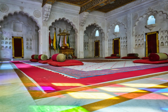 Moti Mahal (The Pearl Palace) decorated court room in Mehrangarh Fort, Jodhpur, Rajasthan, India