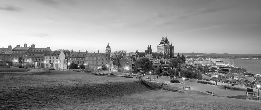Fototapeta Panoramic view of Quebec City skyline in Canada