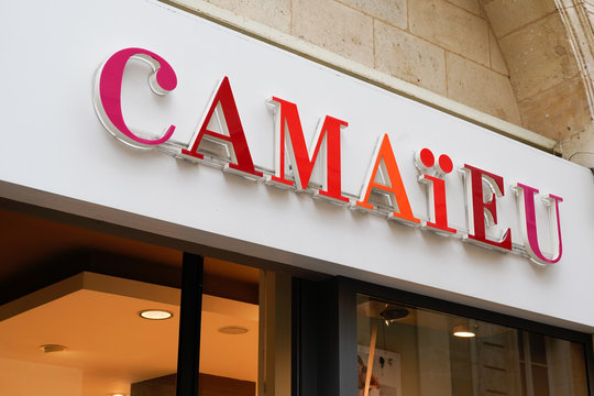 Cambios de limpiar Volver a disparar Camaieu logo store text brand Camaïeu shop sign french clothing for fashion  women foto de Stock | Adobe Stock
