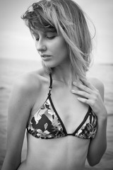 chica playa ba&ntilde;ador