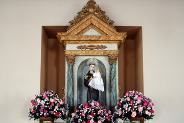 saint Anthony of lisbon and baby Jesus catholic image