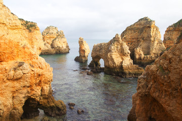 Fototapeta na wymiar Die Küste der Algarve in Portugal