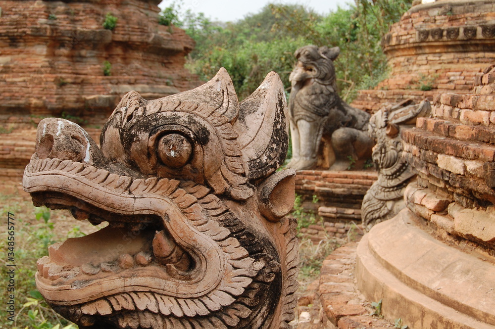 Canvas Prints TEMPLO EN MANDALAY