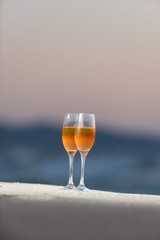 夕日とワイングラス