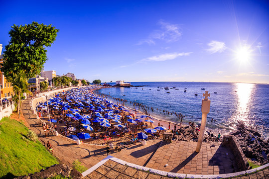 view from the Porto da Barra beach