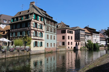 Fototapeta na wymiar Paseando por Estrasburgo