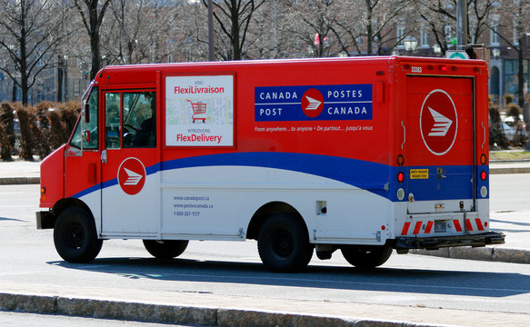 camion de poste canada