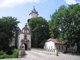 Fototapeta na wymiar Schloss und Schlossgarten Wiesenburg