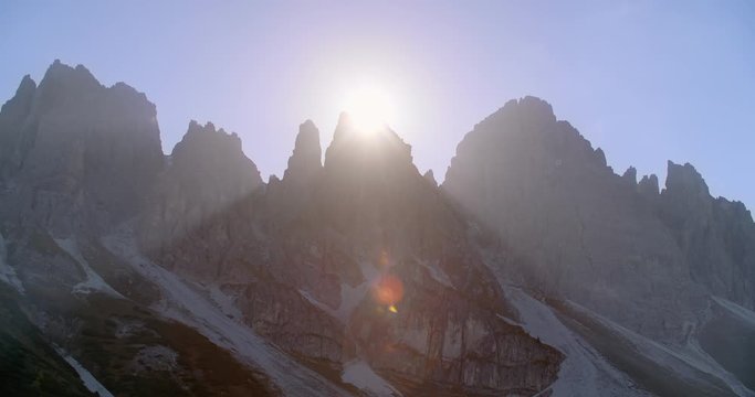 Sonnenaufgang auf dem Berg