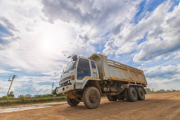 Obraz premium Dump truck runs on Luklang Road