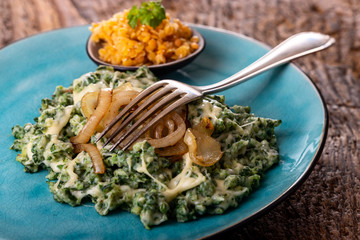 bavarian pasta with onions