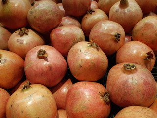 Pomegranate in the market