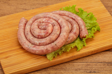 Raw sausage ring for grill