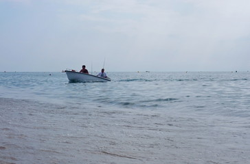 Naklejka premium Fishing boats are returning to shore. The Mediterranean Sea in Spain.