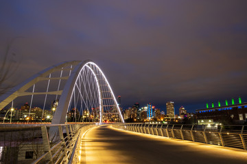 Edmonton Bridge at Night 2 - obrazy, fototapety, plakaty