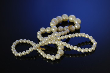 jewelry necklace pearl gold