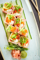 SUN MAKI sushi with cooked tiger prawn, mayonnaise
