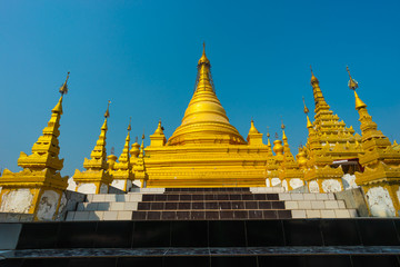 Fototapeta premium Sanda Muni Buddhist pagoda in Mandalay city, Myanmar