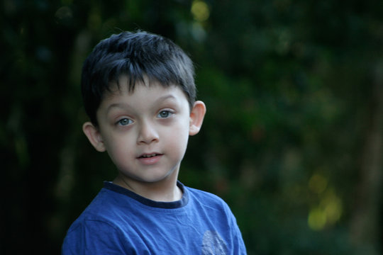 Mirada de ni&ntilde;o sin profundidad de campo