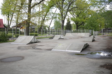 pusty skatepark