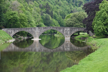 Fototapeta premium Belgique Wallonie Bouillon Cordemois pont pierre semois