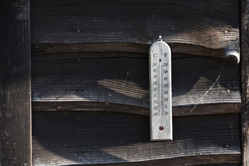 thermometre temperature bois climat rechauffement