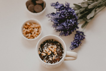 MugCake saludable para el desayuno. Una buena manera de empezar el día con energía y de una manera muy dulce.
