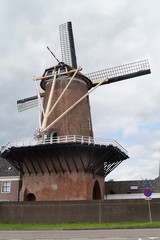 Fototapeta na wymiar Dutch windmill