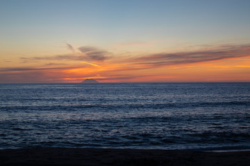 Obraz premium Sunset on the volcanic island of Stromboli.