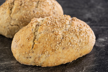 Traditionell selbst gebackene Brötchen