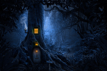 Gigantic tree with house inside © quickshooting