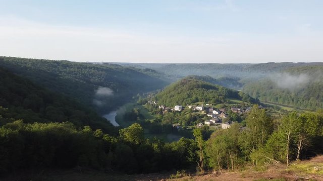 Belgique Wallonie Semois Ardenne Frahan Rochehaut riviere