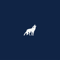 Wolf logo icon template design in Vector illustration