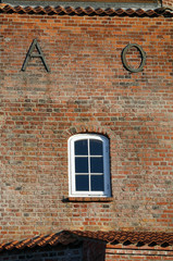 Fenster an der Kirche in Artlenburg