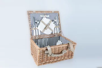 Picknick 2 © ANTONPh