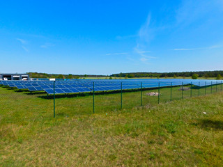 Thermische Solarkollektorer auf einem Sonnenpark