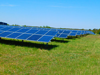 Thermische Solarkollektorer auf einem Sonnenpark