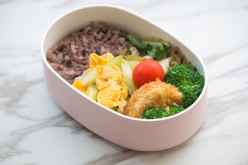 玄米のお弁当　Japanese lunch box