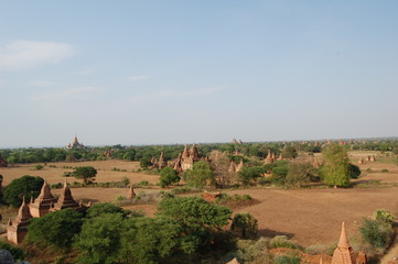 Fototapeta na wymiar Templos de Bagan 