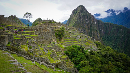 Fototapeta na wymiar Views of the ruins of the ancient Inca city in the middle of the mountains