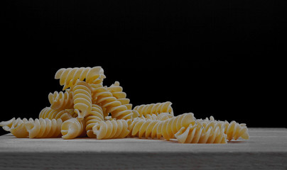 Naklejka premium italian pasta tagliatelle fusilli nutrición comida hidratos 