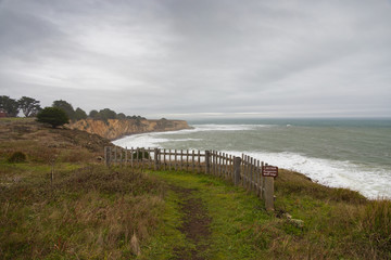 Fototapeta na wymiar Path along the California coastline