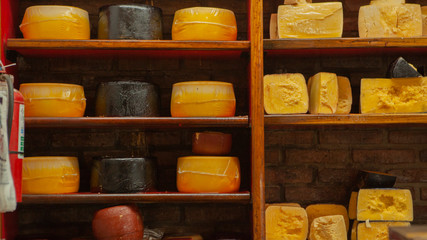 EMBUTIDOS, KESOS EN MERCADO