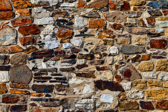 Natursteinmauer © blende11.photo