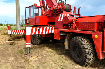 Installation of column for high-voltage electricity line