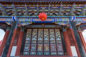 Fototapeta na wymiar Chinese style building eaves and Diaolianghuadong