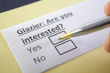 One person is answering question about glazier.