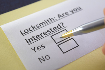 One person is answering question about locksmith.