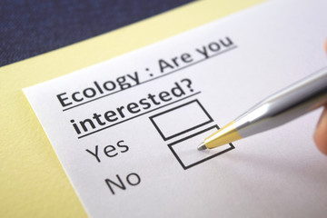 Obraz premium One person is answering question about ecology.