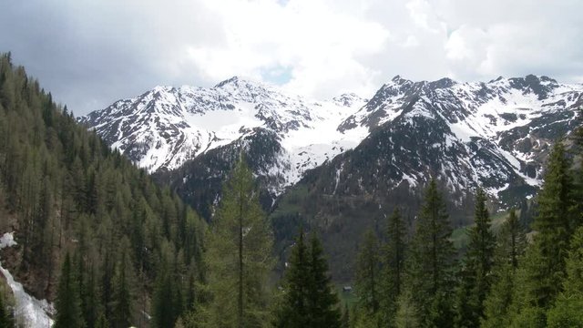 Osttirol, Innervillgraten, Deferegger Alpen, Villgrater Berge, Bergbauernhof, Landwirtschaft, Stra&szlig;e, Alm, Berg, Gipfel, Tal, Lienz, Riepenspitze, Schnee, bl&uuml;hen, wachsen, Schneeschmelze, Fr&uuml;hling, Fr
